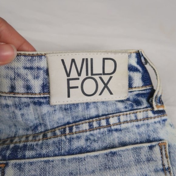 WILDFOX DENIM SHORTS - Picture 4 of 8